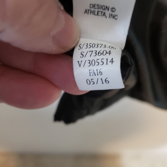 Athleta downabout black puffer vest goose down full zip vest size XS - Picture 7 of 10